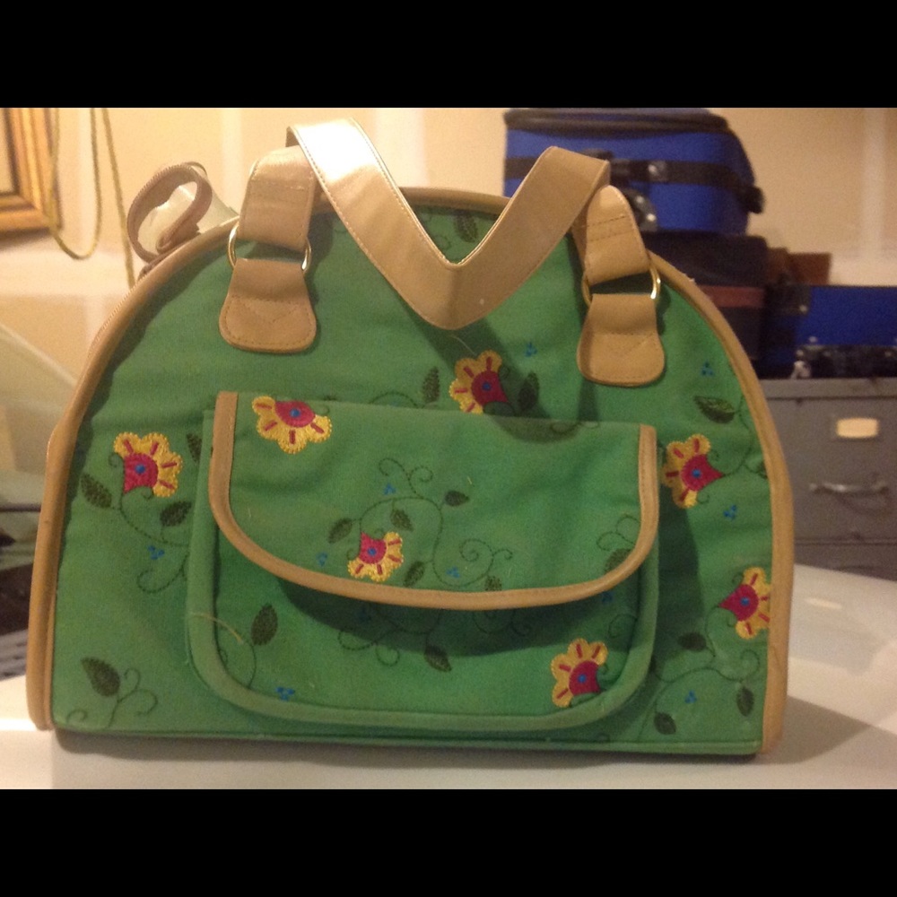 Dog carrier green embroidered small